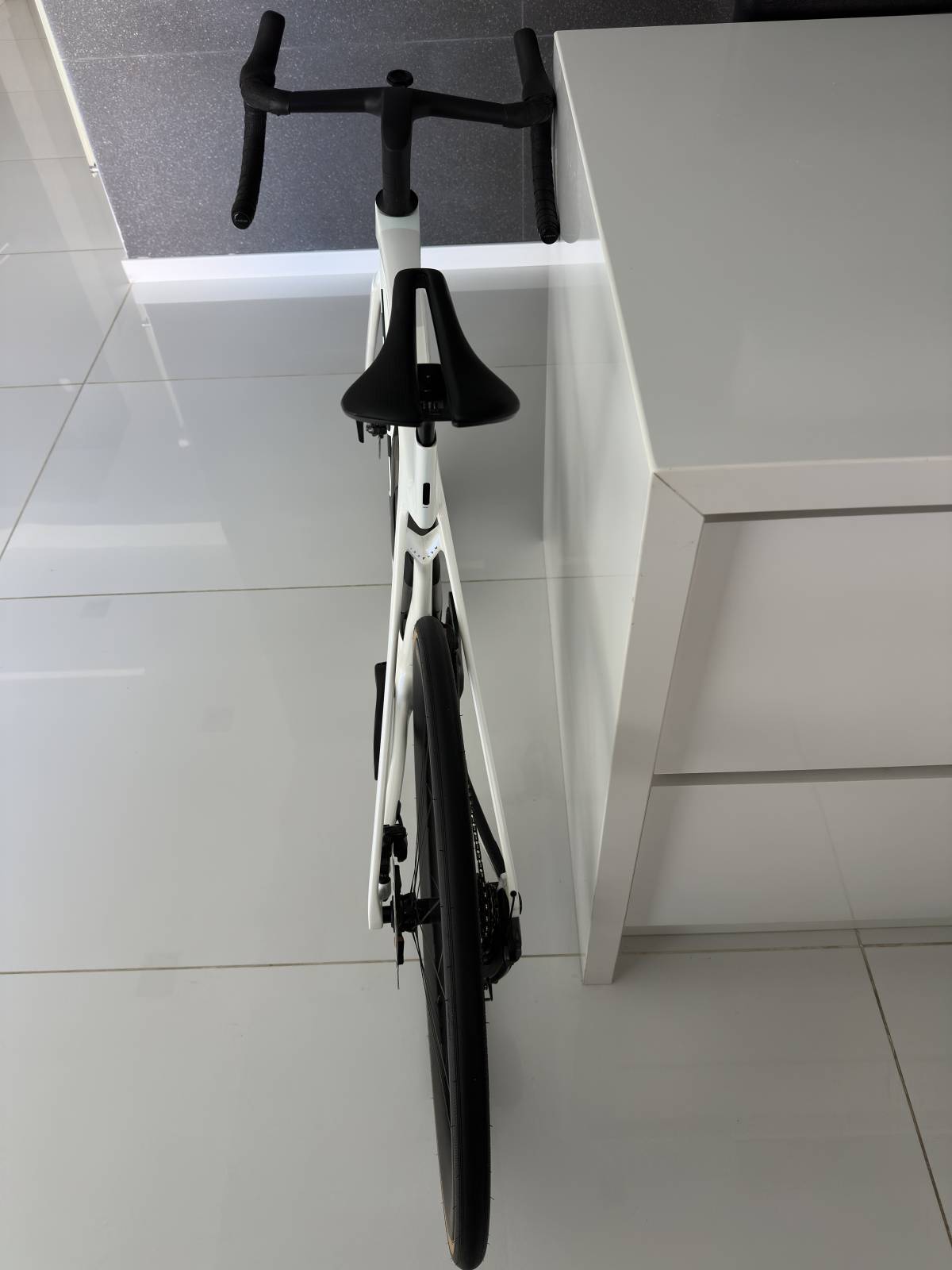 Foto de OPORTUNIDAD, UNICA EN ARGENTINA EN ESTE COLOR. VENDO TREK MADONE SRL 7 GEN 8 AÑO 2025 NUEVA.