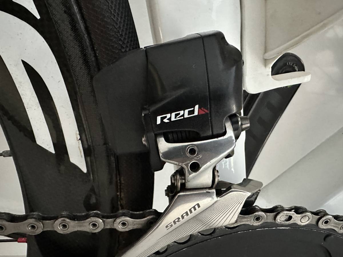 Foto de Solo Para Entendidos. Muy Importante. SRAM RED ELECTRONICO. PINARELLO DOGMA F8 Carbono