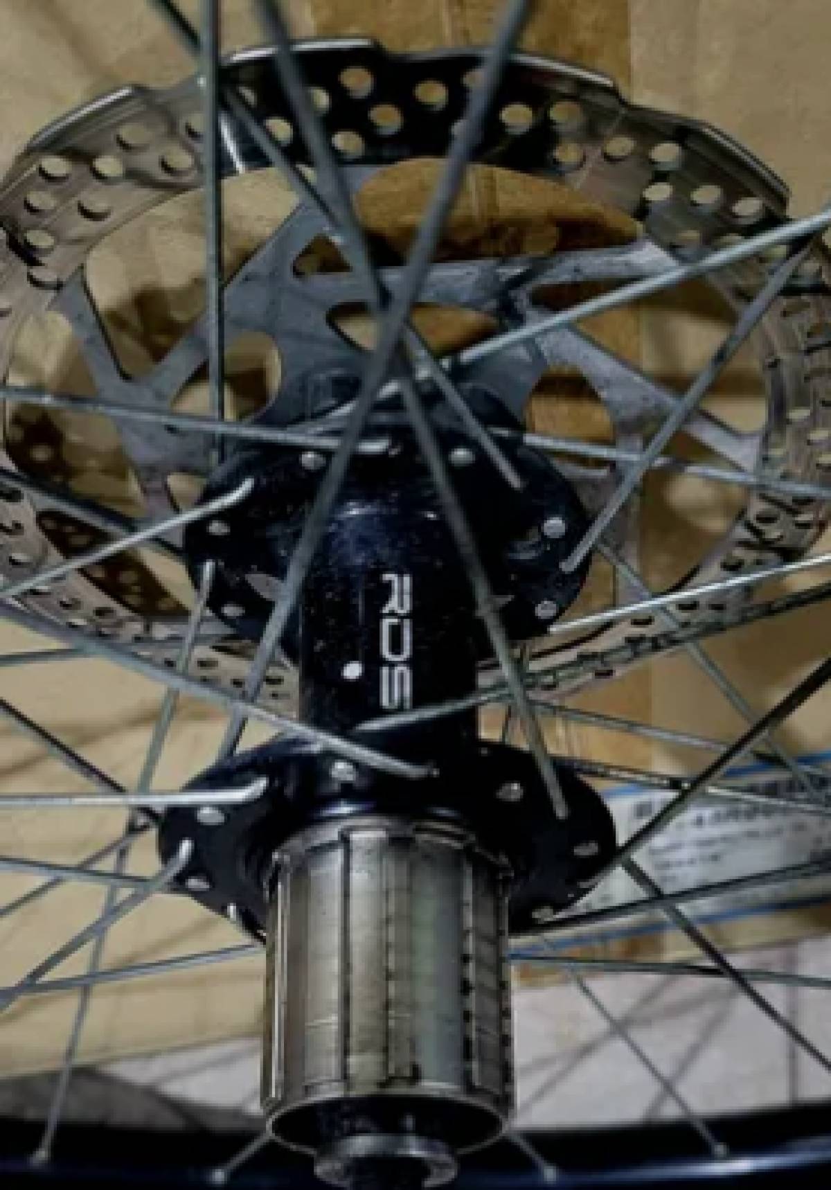 Foto de LIQUIDO!!!! Ruedas Armadas 26" SHIMANO DEORE - RDS - MAVIC - ARISUN