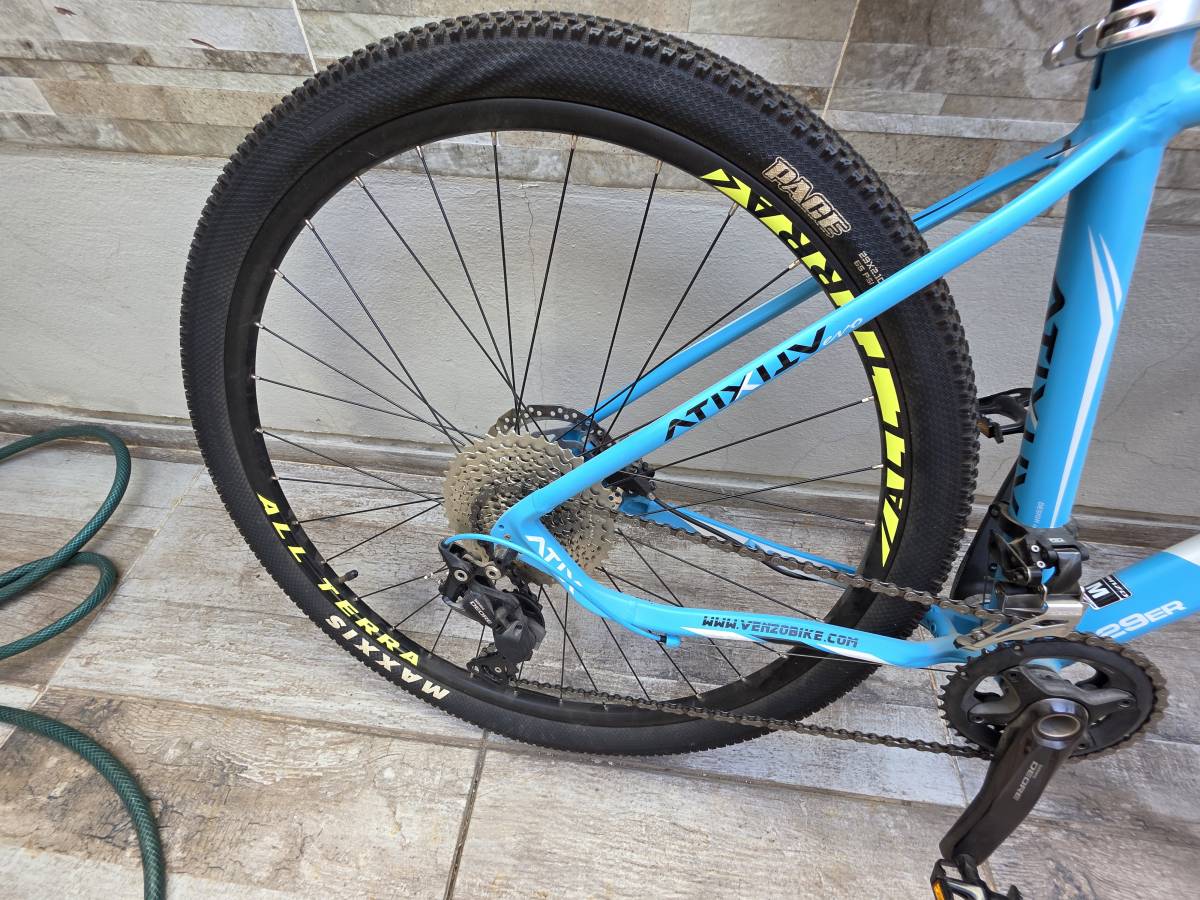 Foto de Venzo Atix Evo – rodado 29 – talla M – uso mínimo