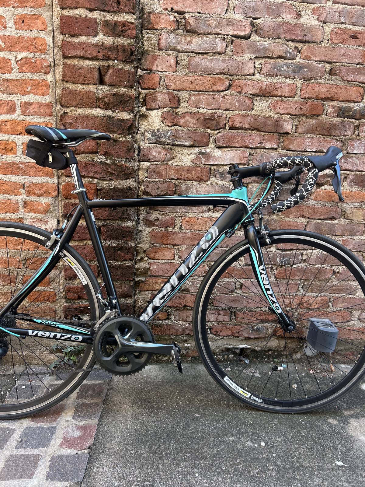 Foto de Venzo Phoenix Talle L Shimano toagra