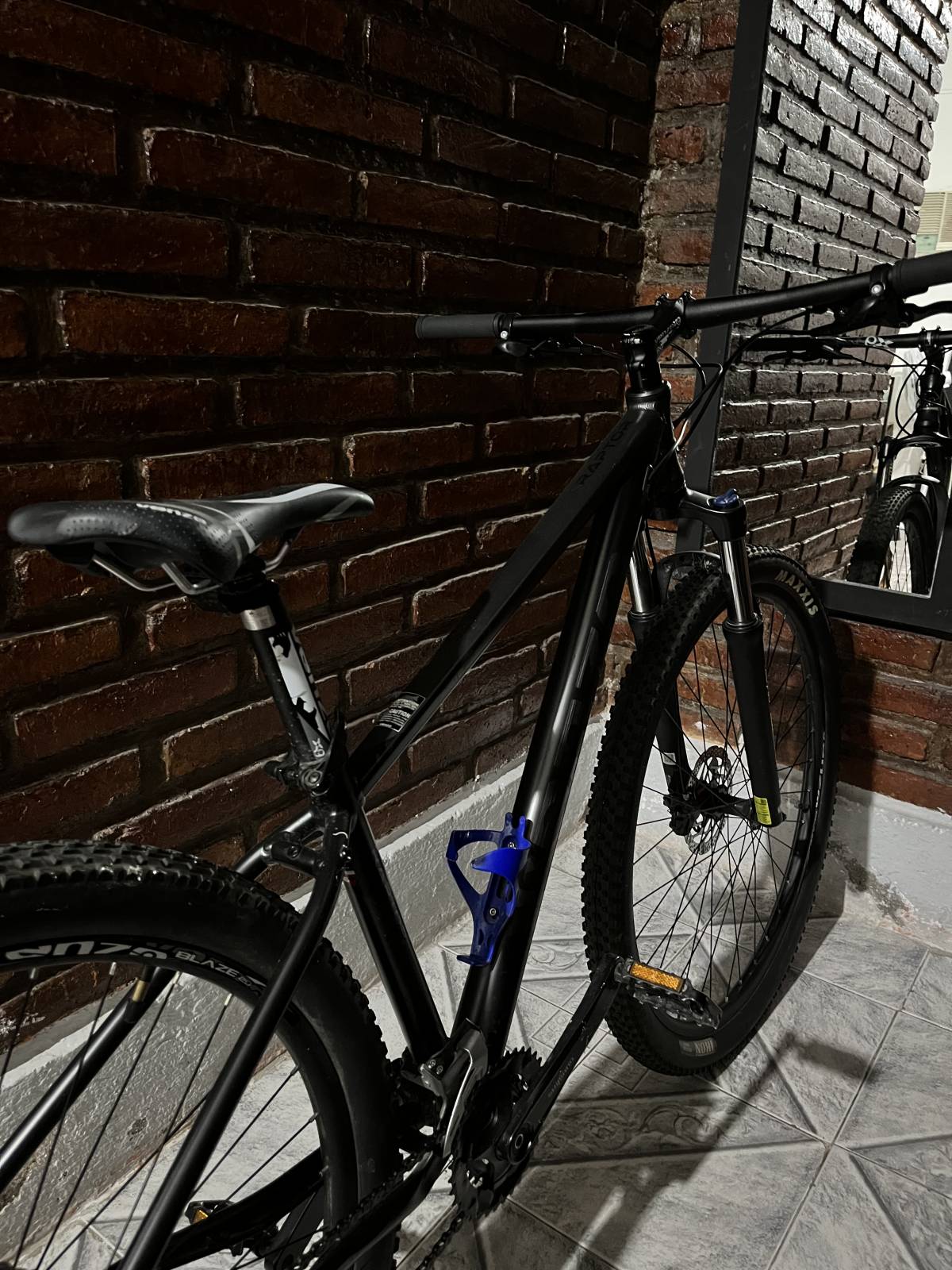 Foto de Venzo Bicicleta Mtb Venzo Raptor 2025 2x9 Vel Shimano Cues Biplato