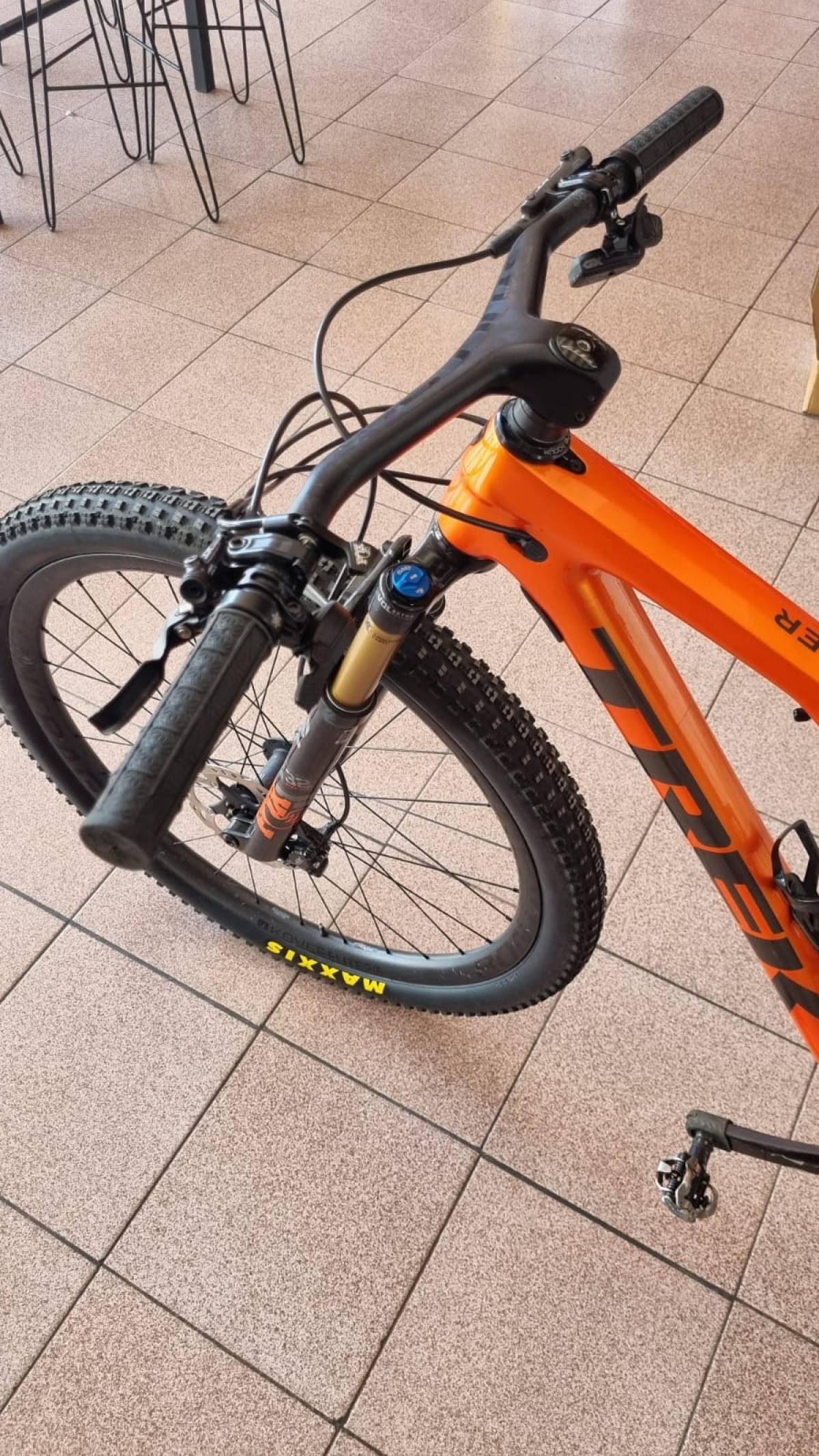 Foto de Trek Supercaliber 9.7 mejorada - 2022 - Gen 1