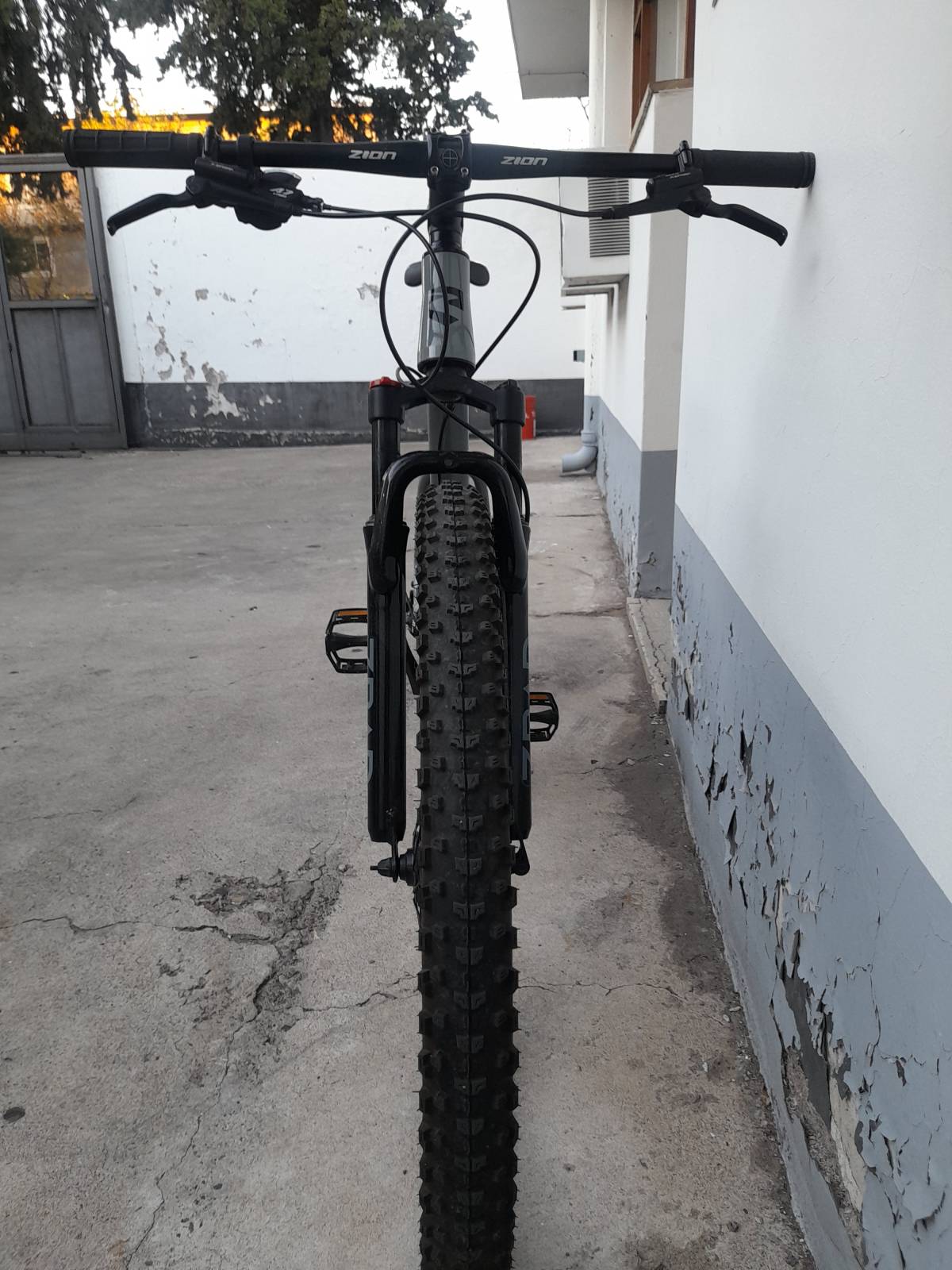 Foto de Mountain bike Zion ovanta