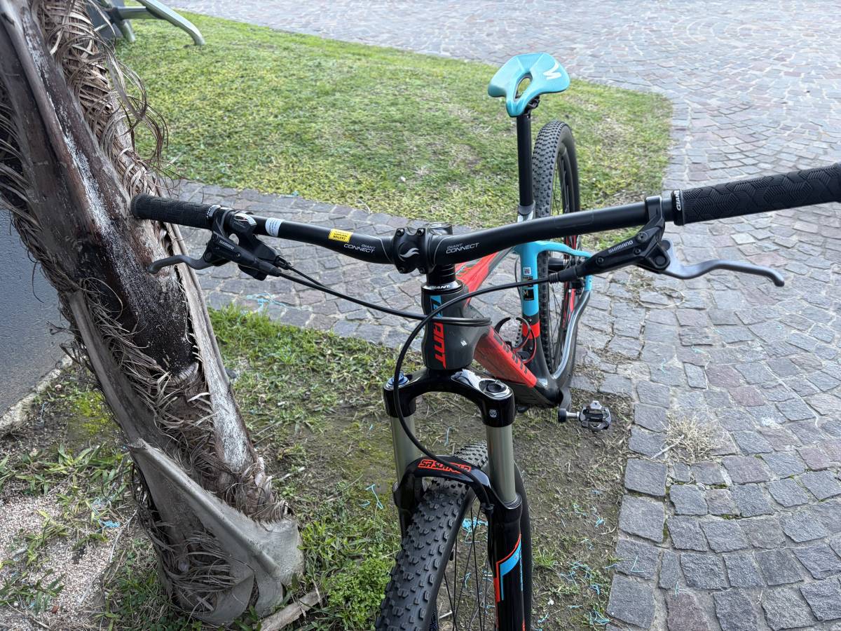 Foto de Bicicleta giant de carbono